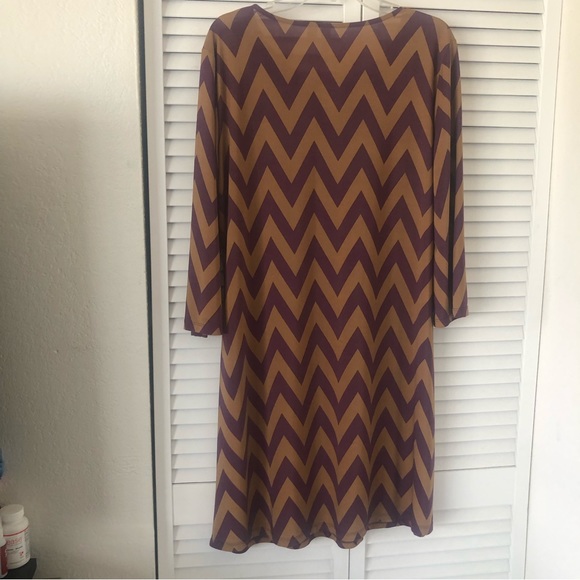 Tacera Chevron Dress in Purple and Tan XL - Picture 3 of 5